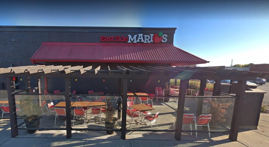 Photo of the East Side Mario's restaurant side patio seating area